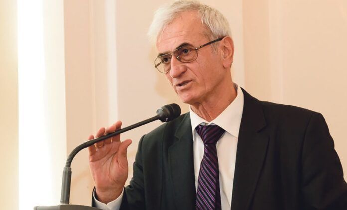  Retrocedări ilegale către grofii unguri