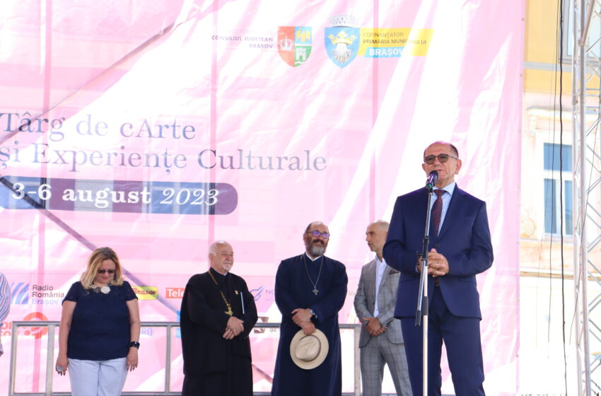  Scrieți orice, numai scrieți! LibFest, un elogiu adus cărții
