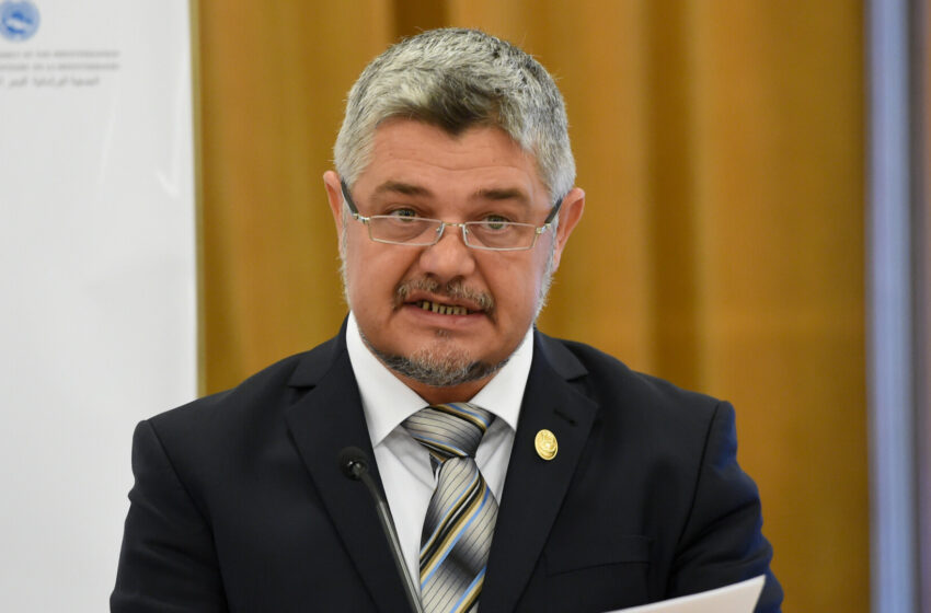  Adevărul, vândut mercenarilor ideologiei progresiste