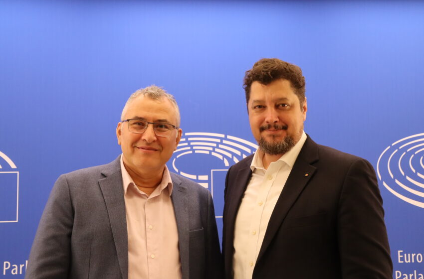  Mai întâi să rezolvăm cu dezinformarea în interiorul UE, apoi să ne ocupăm de manipularea Rusiei